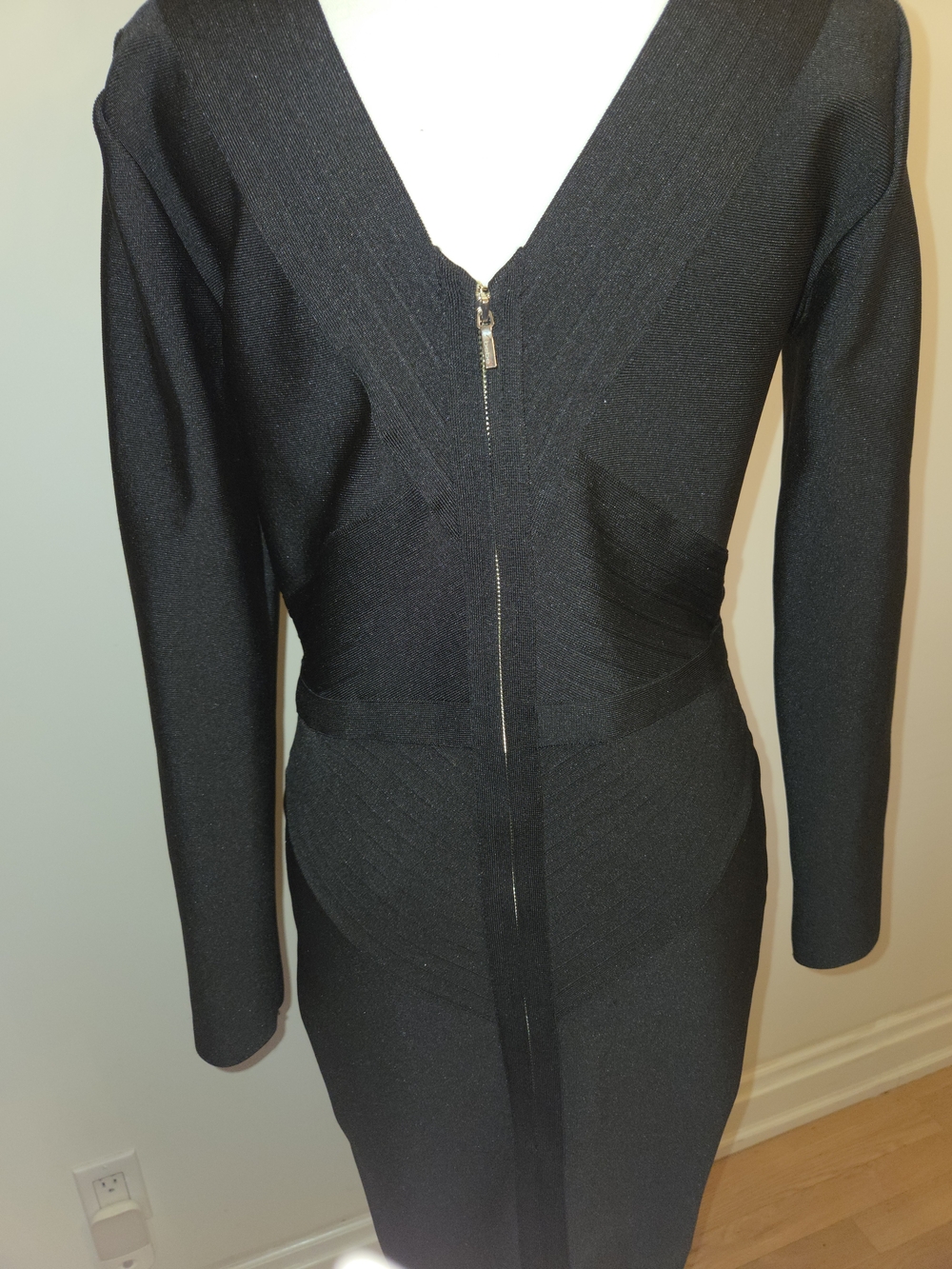 Bebe Black Long-Sleeve V-Neck Bodycon Dress - Picture 7 of 10